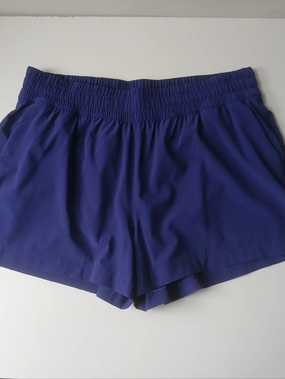 Athleta Weekender Run Shorts Blue Women's Medium